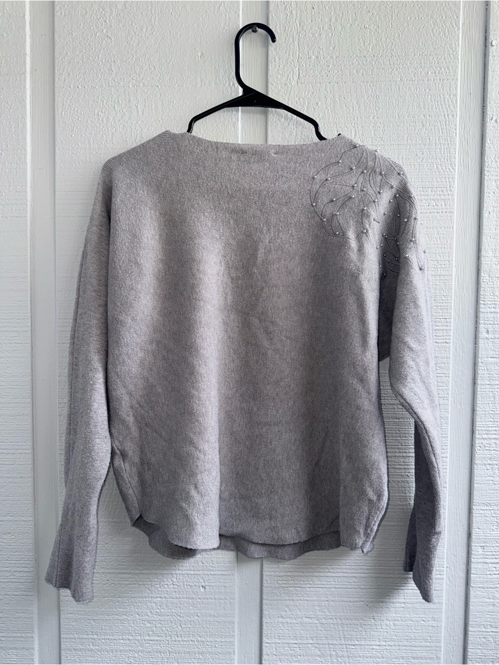 EMBER Women Gray Knit Sweater Beaded Embroidered Dolman Sleeve Size L - Picture 8 of 9